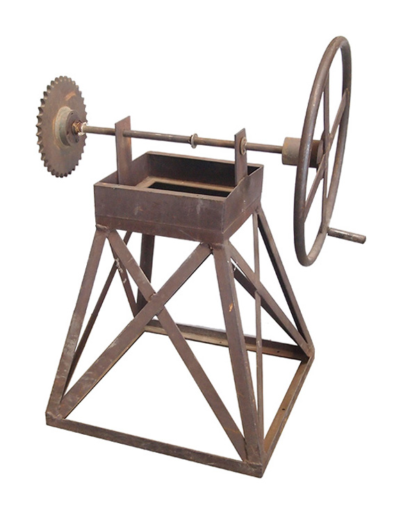 Hand Crank & Pulley Gear in All Western